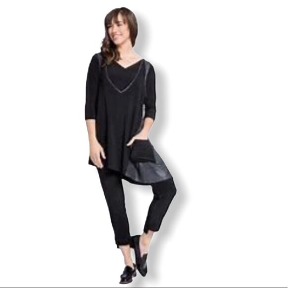 Sympli Tops - Nwt Sympli Storm Angle Smock in Black/Pewter US 10